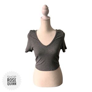 FASHION NOVA | Gray Short Sleeve Top Size M